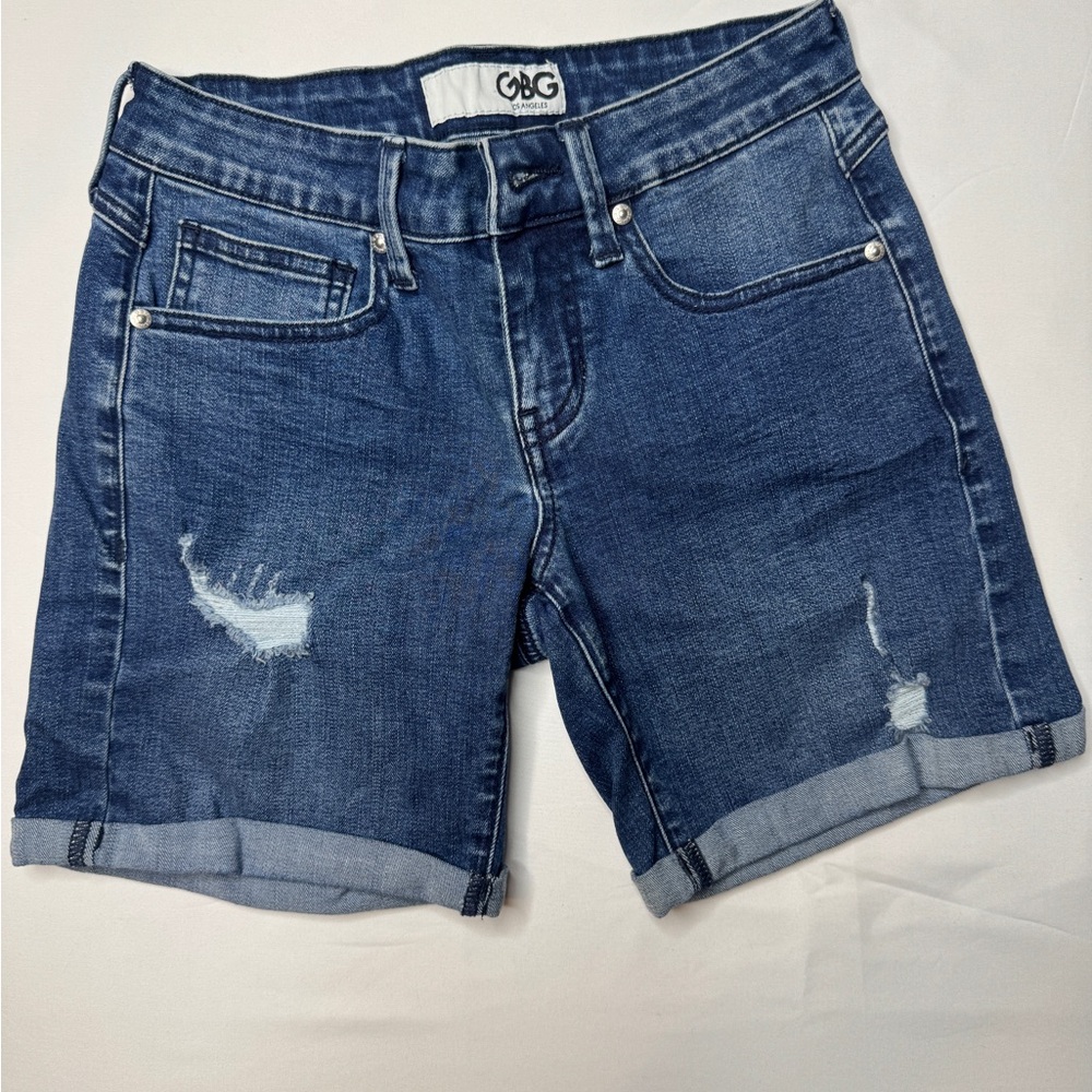 GBG Los Angeles Distressed Denim Cuffed Shorts Size 26 Medium Wash
